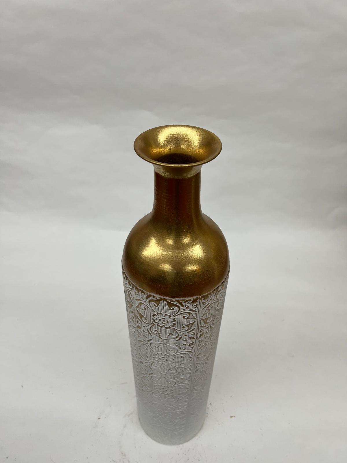 Vaza Decorativa din Metal