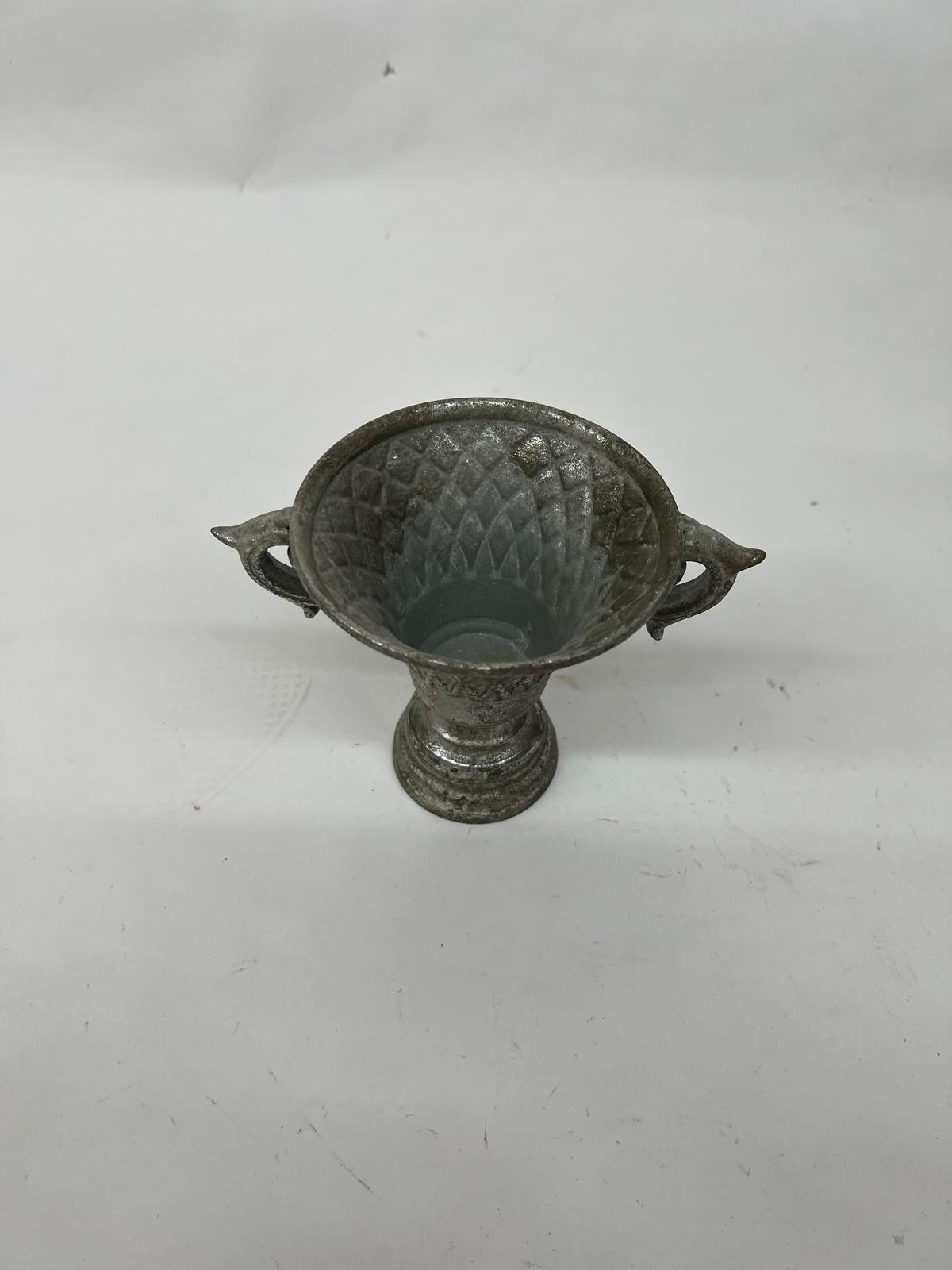 Mini Vaza din Metal